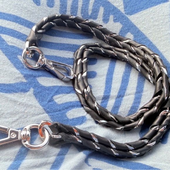 Mz Wallace shoulder strap - Picture 2 of 6